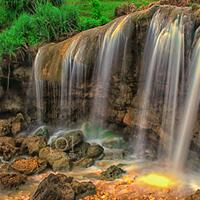 air-terjun-langsung-jatuh-ke-laut--event-regional