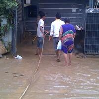 lagi-lagi-dan-lagi-banjir-warga-jakarta-kecewa-dengan-kinerja-jokowi