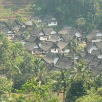 berkunjung-ke-desa-desa-unik-keren-dan-mengagumkan-around-the-world
