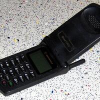 nostalgia-motorola-legenda-ponsel-dunianasibmu-kini