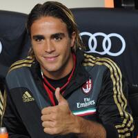 spectre-soccer-room-2013-2014------part-5