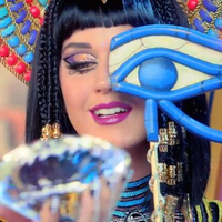 miris-bakar-dan-gigit--allah--katy-perry-picu-kemarahan-muslim-dunia