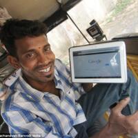 hebat-bajaj-di-india-ada-fasilitas-tablet-dan-wifi-nya-gratis