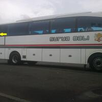 ente-tau-arti-dari-quotstickerquot-yang-menempel-di-bus-malam-ini--realbro