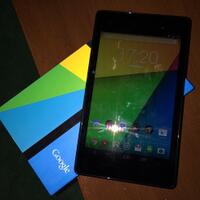 waiting-lounge-the-all-new-google-nexus-7--thinner-lighter-faster