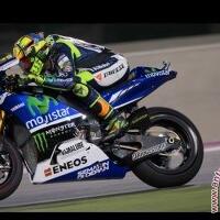 lorenzo-jatuh-rossi-juara-dua-motogp-qatar