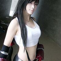 para-cosplayer-seksi-jadi-tifa-lockhart