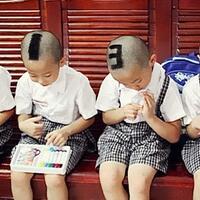 cara-unik-membedakan-si-kembar-4-beri-nomor-di-kepala