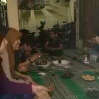 pecinta-jalan-jalan-malam