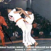 para-petarung-the-raid-sejago-apa-mereka-di-balik-layar