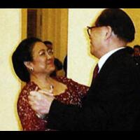 jokowi-bela-mega-harga-gas-tangguh-fix-25-tahun-kerugian-negara-capai-700-triliun