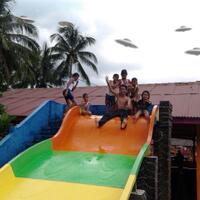 2-pemuda-berlibur-rekam-foto-ufo-melintas-di-monas