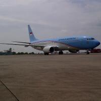 pesawat-kepresidenan-disambut-di-halim