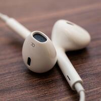 8-fitur-tersembunyi-di-headphone-iphone