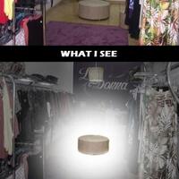 hal-hal-konyol-yang-dilakukan-pria-pas-nemenin-pasangannya-shopping