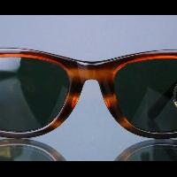 97289728-rayban-enthusiast---never-hide-97289728
