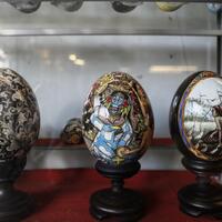 telur-paskah-hand-painted-oleh-seniman-dari-bali