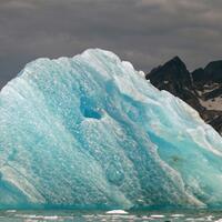 woooow-gan-indahnya-pecahan-gunung-es-yang-mengapung-ini---keren-abis-gan