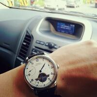 tunjangan-hari-ini--tunjukkan-jam-tangan-agan--biar-happy