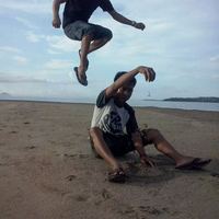 keren-foto-levitasi-ini-hanya-diambil-dengan-menggunakan-iphone