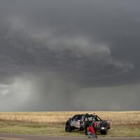 kita-hanya-bisa-me-prediksi-kejadian-alam-tapi-kita-tak-bisa-melawan-alam