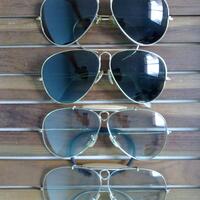 97289728-rayban-enthusiast---never-hide-97289728