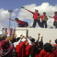 akibat-wlls-ice-cream-day-taman-bungkul-surabaya-rusak-bu-risma-ngamuk