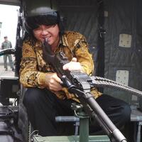 hajaaar-koh--ahok-akan-bongkar-rumah-kumuh-di-pinggir-rel-ka