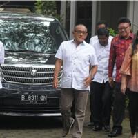 banteng-kecebur-lumpur-foto--canda-puan-maharani-sambut-ical-di-kediaman-megawati