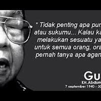 polisi-tidak-berkutik-dan-memilih-untuk-meminta-bapak-itu-segera-pergi