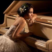 apa-yang-sedang-dibengongkan-cewek-ini