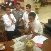 panasbung-jgn-masuk-ntar-muntah-jokowi-bikin-para-menteri-terpelongo