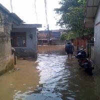 warga-kebon-jeruk-bosan-dengan-banjir-yang-quotrajinquot-datang