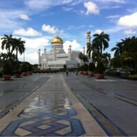 megahnya----masjid-omar-ali-saifuddin---brunei