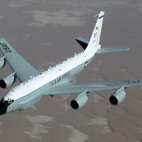 makin-panas-us-surveillance-aircraft-rc-135u-diintecept-oleh-russian-su-27