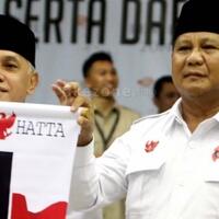 blunder-lagisst-lambang-garuda-di-dada-kanan-baju-prabowo-hatta-terbalik