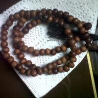 share-tasbih-dalam-sudut-pandang-supranatural