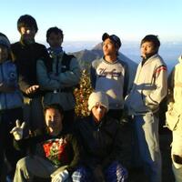 cari-lah-pacar-seorang-pendaki-gunung