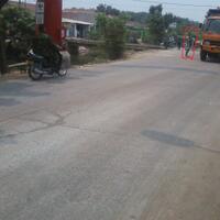 banyaknya-polisi-tidur-di-sepanjang-jalan-cadas---kukun-tangerang-banten