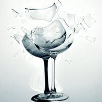 gelas-pecah