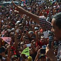 pulang-kampung-jokowi-dielu-elukan-warga-solo