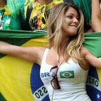 makhluk-manis-di-tribun