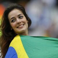 wanita-wanita-quotfreshquot-yang-quotterselipquot-di-perhelatan-akbar-piala-dunia--brazil-2014