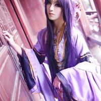cosplay-beauty-in-purple-and-white