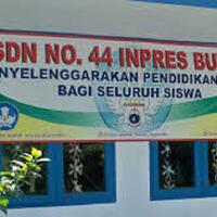 seharusnya-sekolah-itu-tidak-mahal