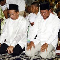 inget-masih-kecil-kaki-ane-digetok-solat-kaya-gitu