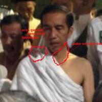 awas-fitnah-pakar-telematika--foto-baju-ihram-jokowi-terbalik-100-hasil-photosop