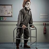 foto-tokoh-antagonis-yg-sedang-menghabiskan-hari-tuanya