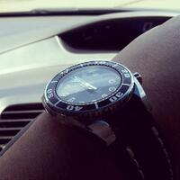 tunjangan-hari-ini--tunjukkan-jam-tangan-agan--biar-happy