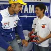 sebenarnya-rossi-ama-marquez-skillnya-bagusan-siapa-gan